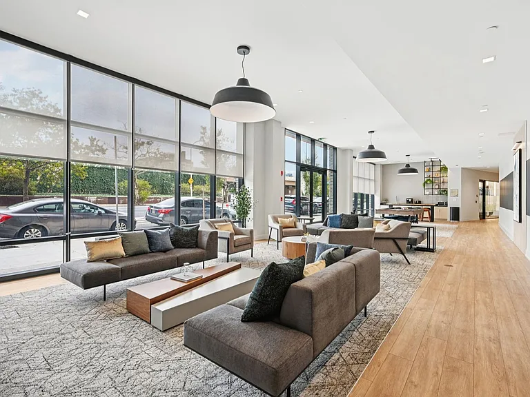 The Keystone Apartments — Photo 18