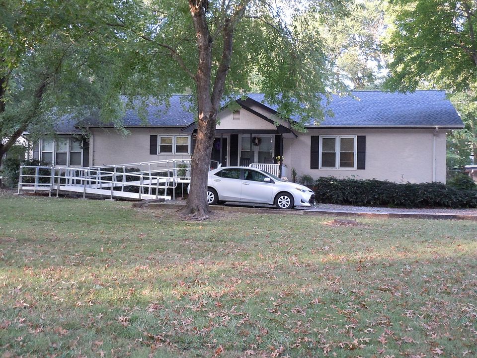 1st image of 1060 Blanton Pl #B