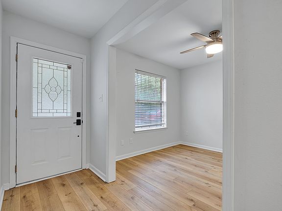 4th image of 1242 Cross Creek Cir APT 2