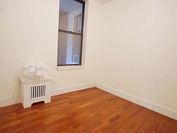 5th image of 775 Hart St #3A