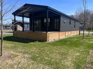 1047 Bonnie Lake Camp Rd #LKR023, Bracebridge, ON P1L1W9