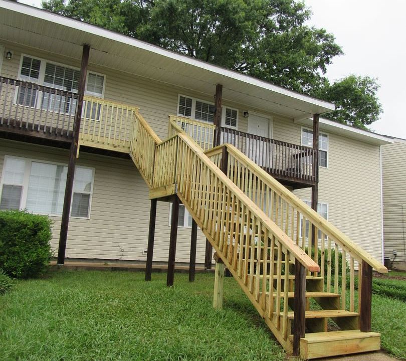1st image of 203 Glenwood Ln APT 3
