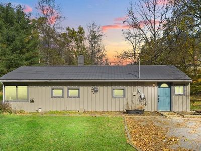 17 Peaceful Pl, Great Cacapon, WV, 25422