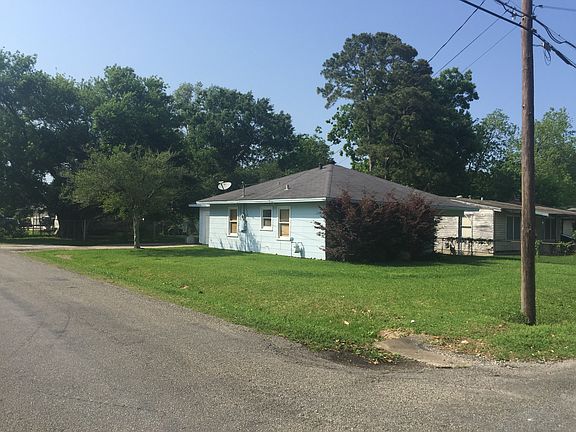 4th image of 2046 11th St