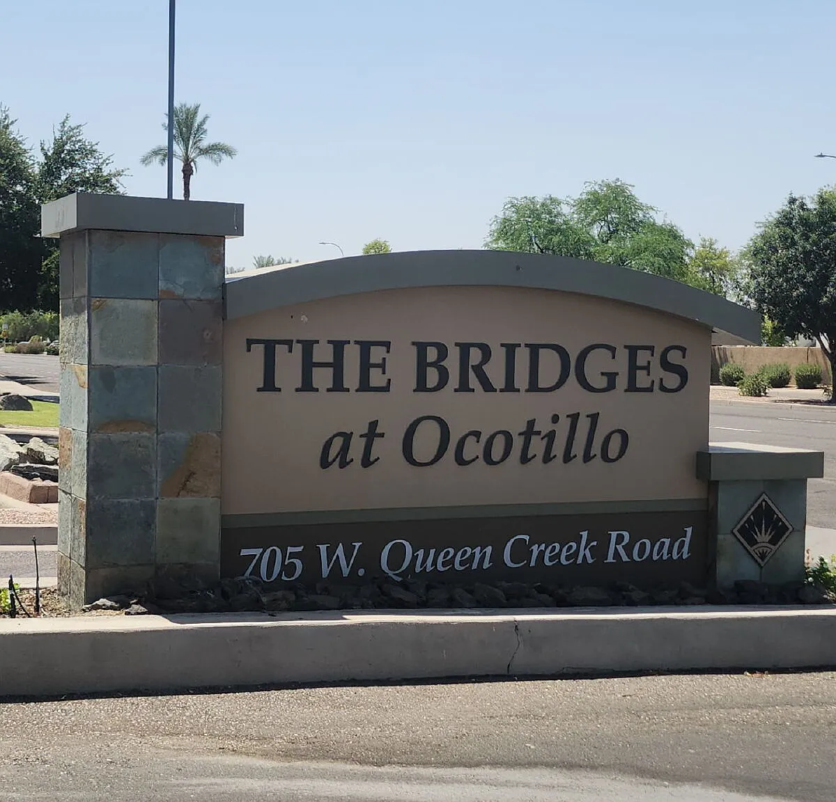 2 bed, 2.5 bath, 1551 sqft, $1,995 — Photo 2