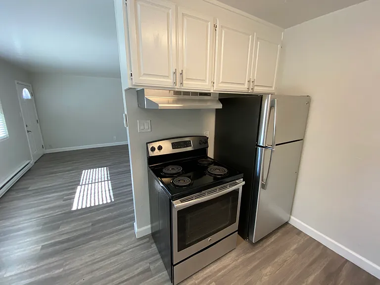 Mosaic Apartments — Photo 3