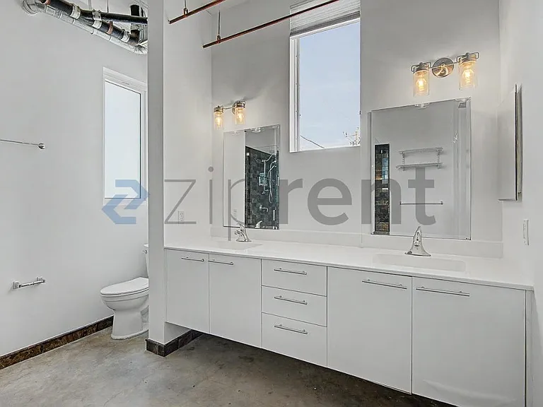 103 SE 4th Ave #203 — Photo 31