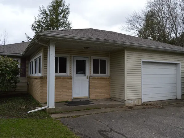 319 Waterford St, Edinboro, PA 16412