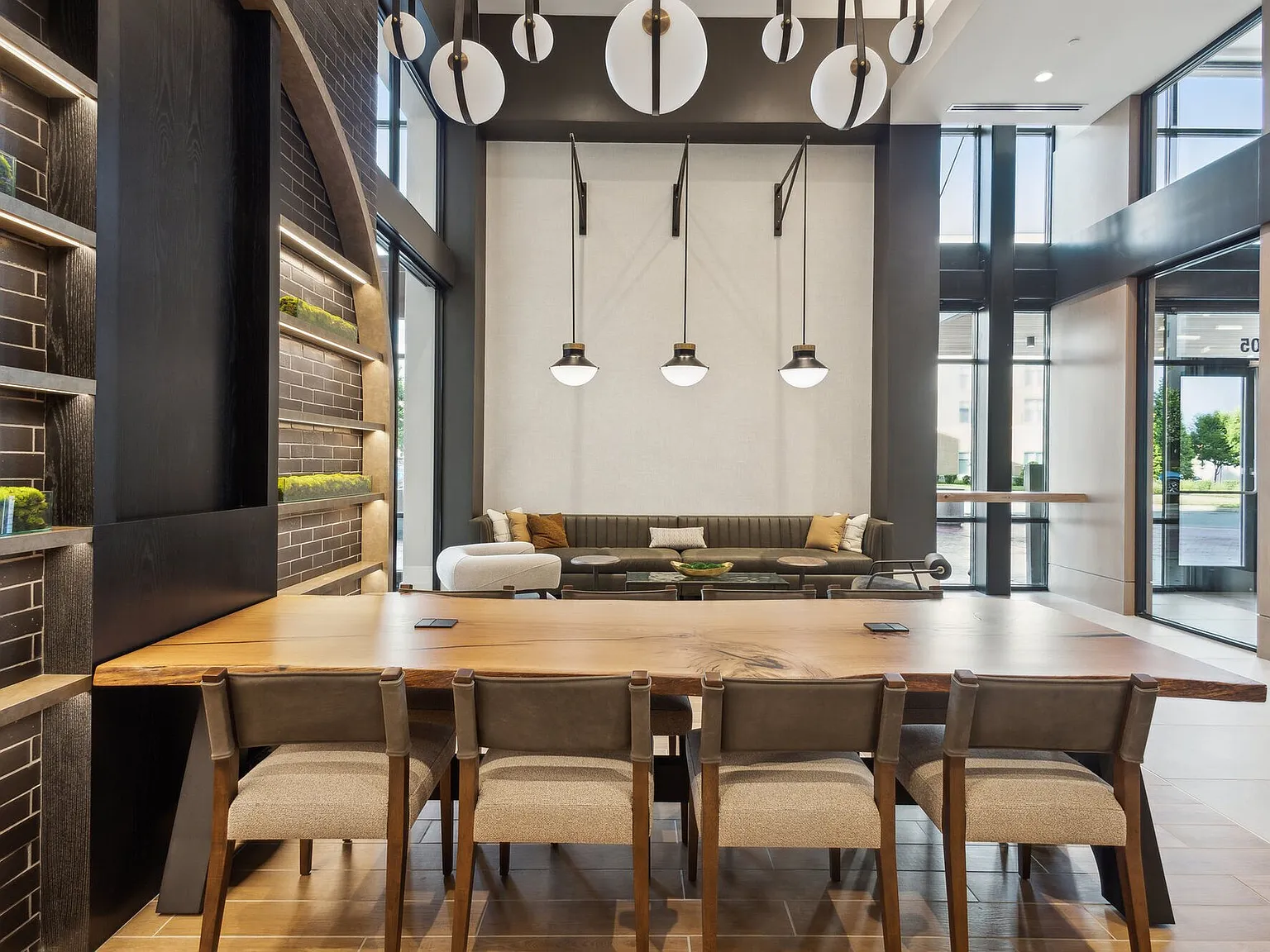 Maximilian at Stonefield — Photo 3