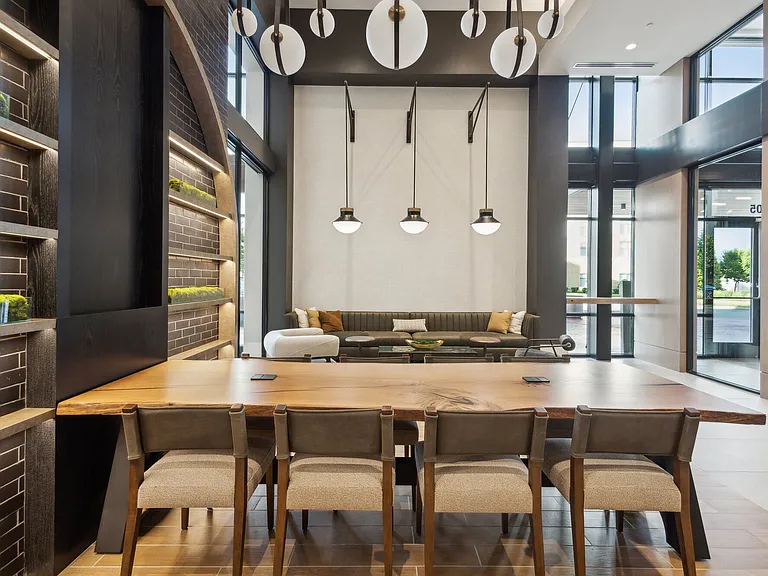 Maximilian at Stonefield — Photo 3