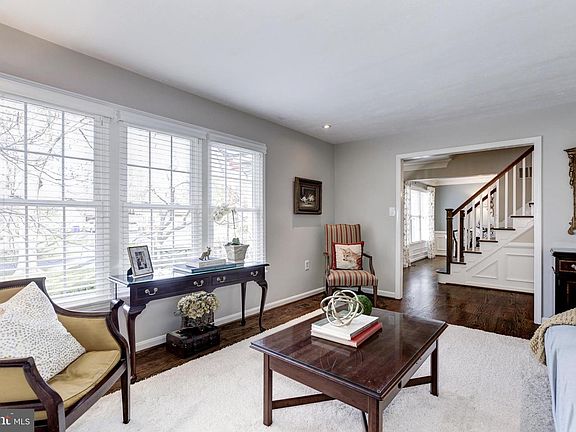 3rd image of 15108 Candytuft Ln