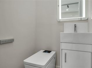 8503 Louise, Sherwood Forest, CA 91325