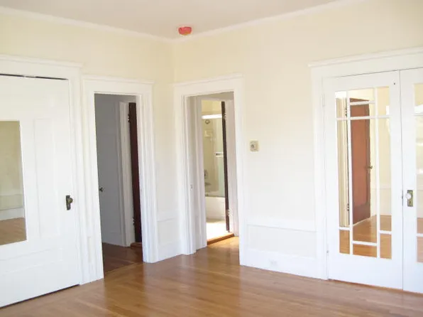 1545 3rd Ave, Oakland, CA 94606