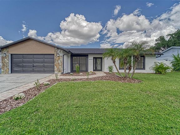 2nd image of 43151 Hollow Hill Dr