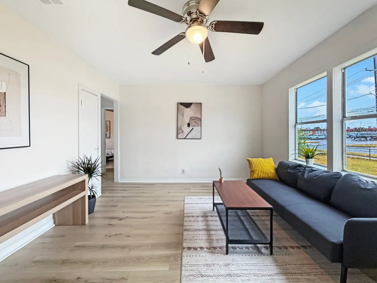2 bed, 750 sqft, $1,249 — Photo 3