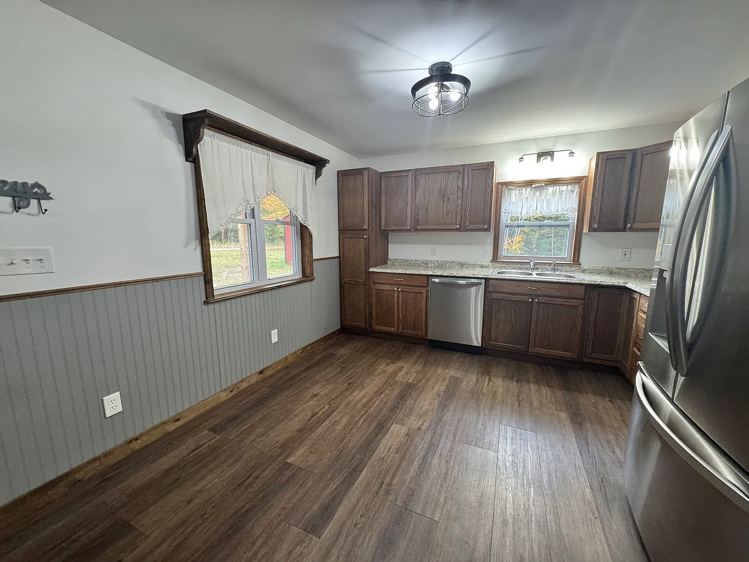 3 bed, 1100 sqft, $1,875 — Photo 3
