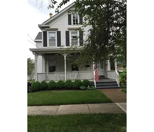 56 Home St photo 1