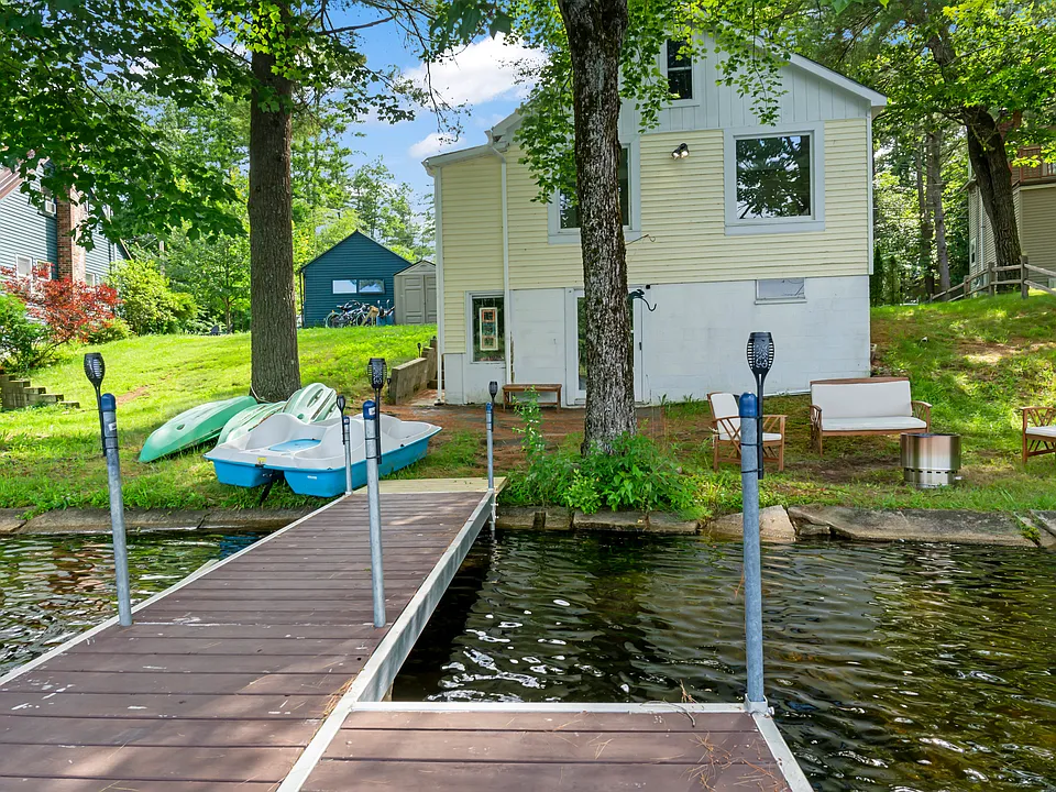 62 Shore Rd