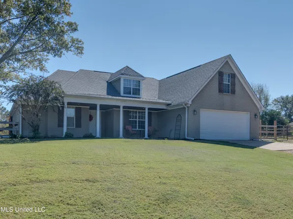 138 Waverly Cir, Senatobia, MS 38668