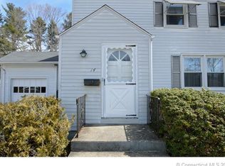 14 Shadow Ln, West Hartford, CT 06110