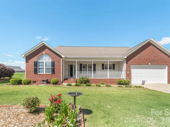 202 Big Dipper Ct, Wingate, NC 28174