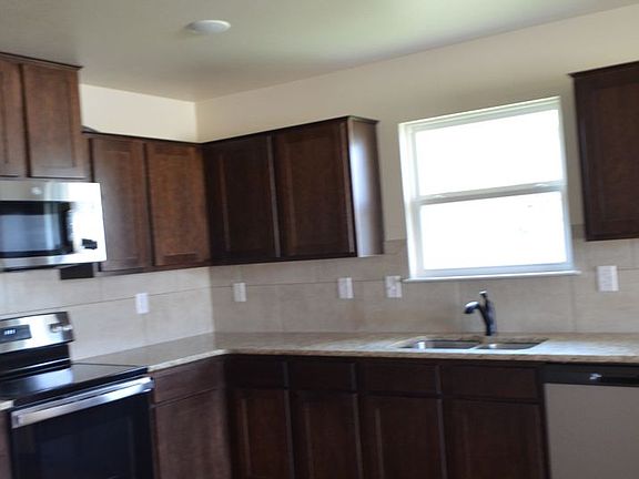 4th image of 1017 Cline Dr