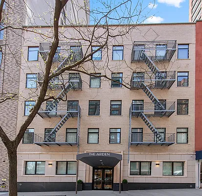 Rented by Compass | media 25