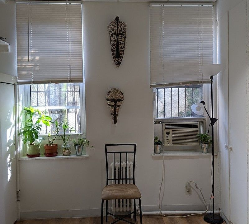 1st image of 336 E 6th St APT 1RE