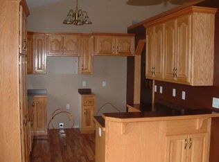 1117 Madison Ave SW, Isanti, MN 55040