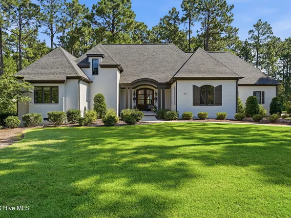 109 Chanticleer Drive, Pinehurst, NC 28374