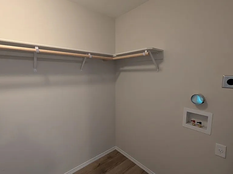 9348 Greenbriar Dr — Photo 5