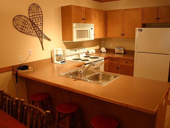 2nd image of 105 Wheeler Circle - Copper Springs Lodge #129