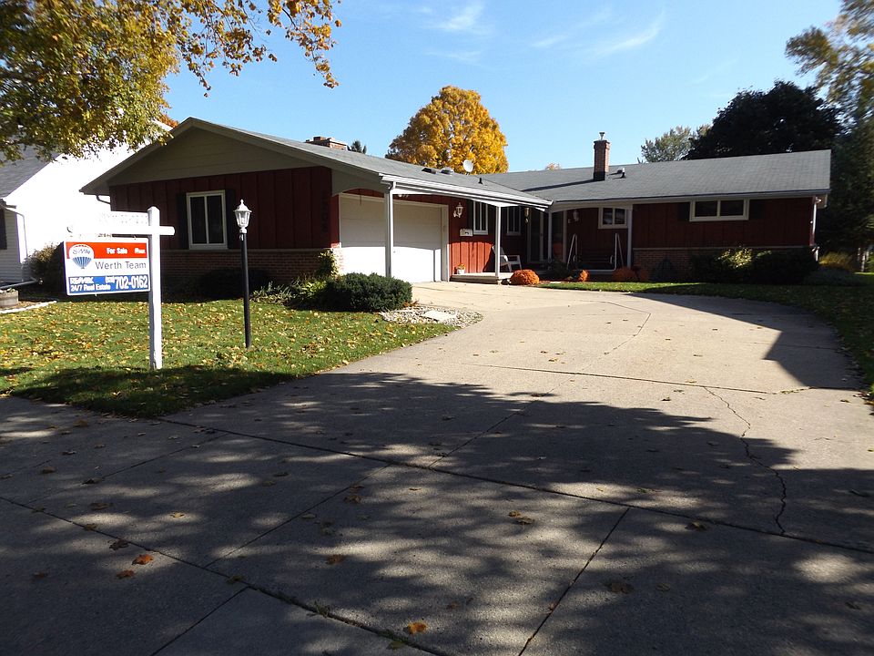 2nd image of 2708 Elmwood Ct