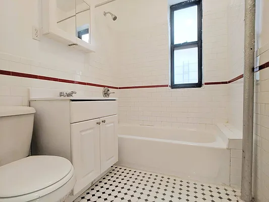 Rented by Highline Residential | media 8