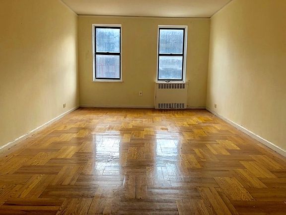 3rd image of 181 E 161st St APT 4A