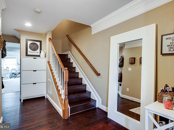 3rd image of 8937 Brewer Creek Pl