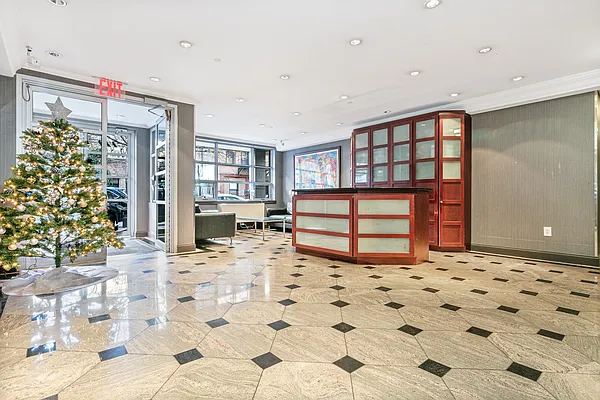 Rented by MNS | media 17