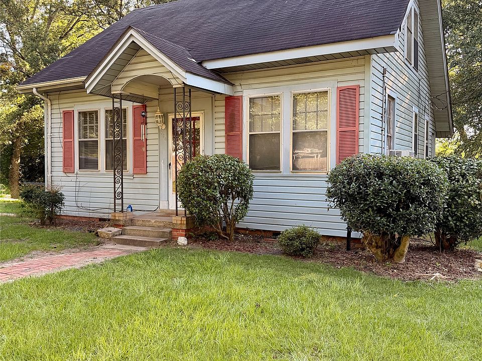 1st image of 804 Willow St