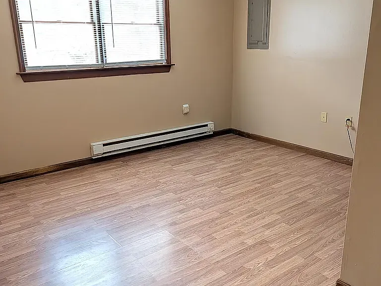 715 Country Place Dr — Photo 6