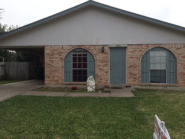 1st image of 1925 Woodway Dr