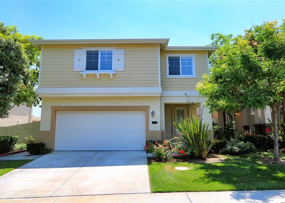 1st image of 17528 Nutwood Dr