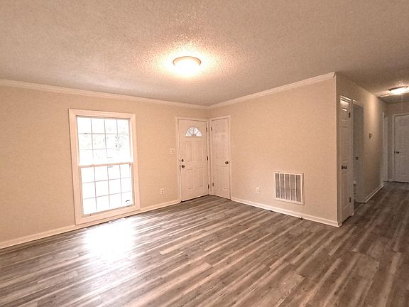 3rd image of 705 Bruton Circle W