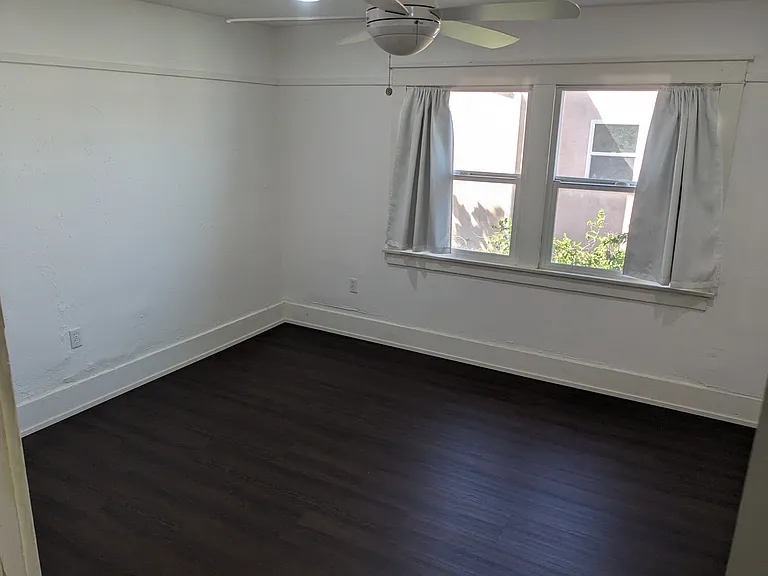 4547 W 16th Pl — Photo 10