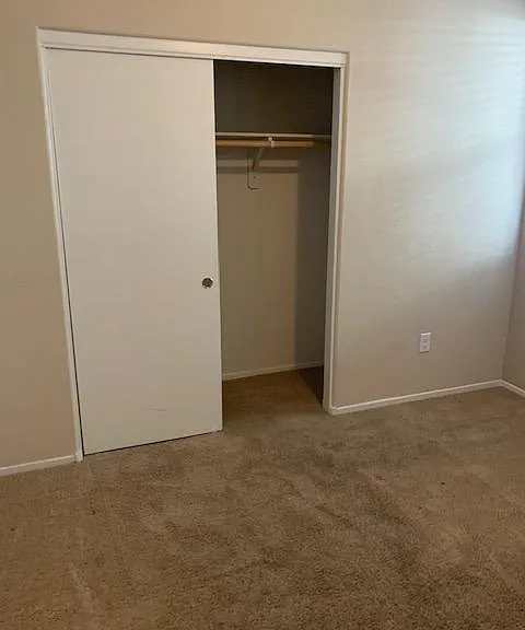 Wal-in closet