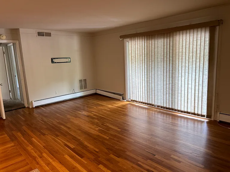 1261 Island Dr #204 — Photo 5