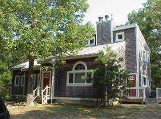 20 Wood Chips Cir, Tisbury, MA 02568