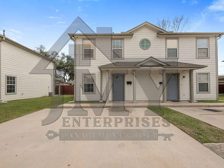 815 Cravens St #C — Photo 49