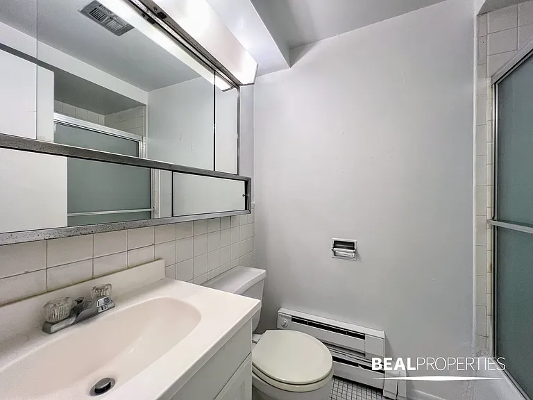 660 West Wrightwood — Photo 9