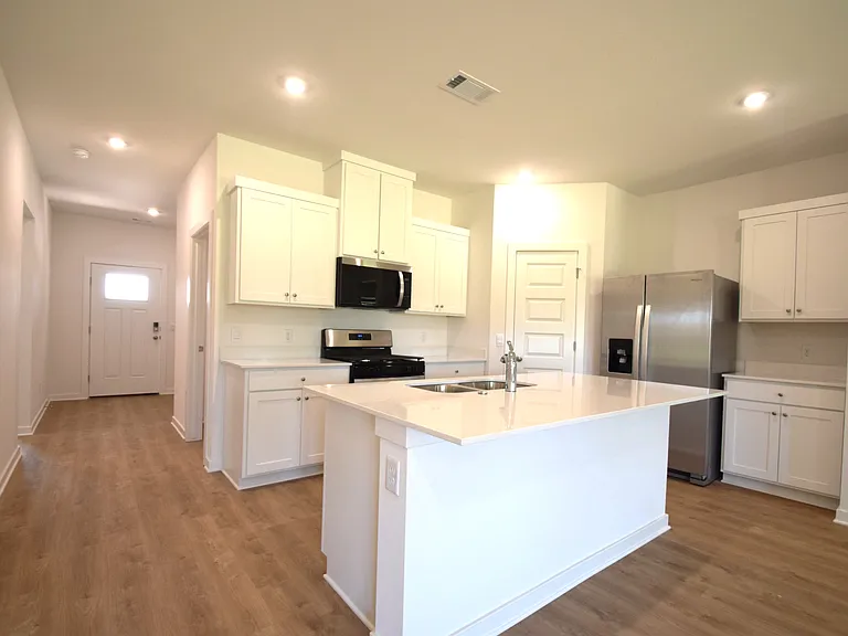 346 Texas Ave — Photo 4
