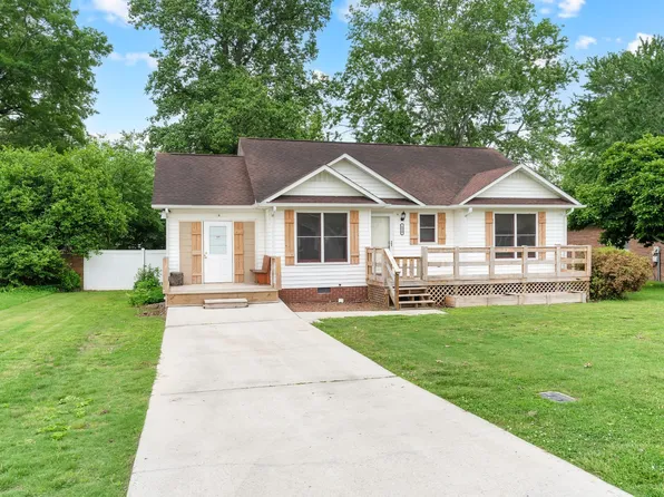 114 Bradbury Ct, Tullahoma, TN 37388